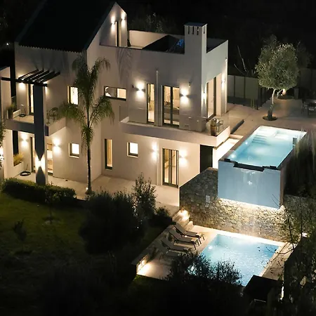 Gorgeous Crete 4 Bedrooms Psinthos Terrace With Two Private Pools Bbq Rethymno *