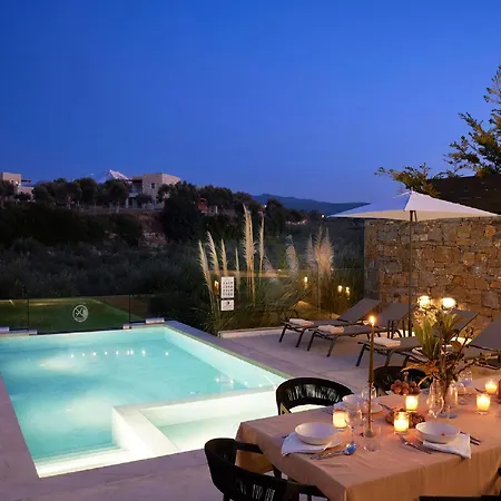 ヴィラ Gorgeous Crete 4 Bedrooms Psinthos Terrace With Two Private Pools Bbq Rethymno *